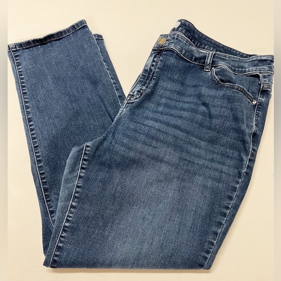 Lane Bryant Womens Plus Signature Fit Mid Rise Straight Leg Flex Jean Size 24 - Picture 1 of 6